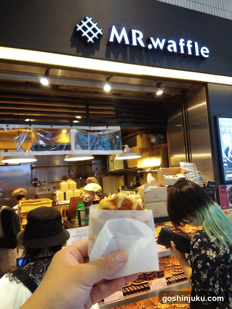 MR.waffle Store Interior View