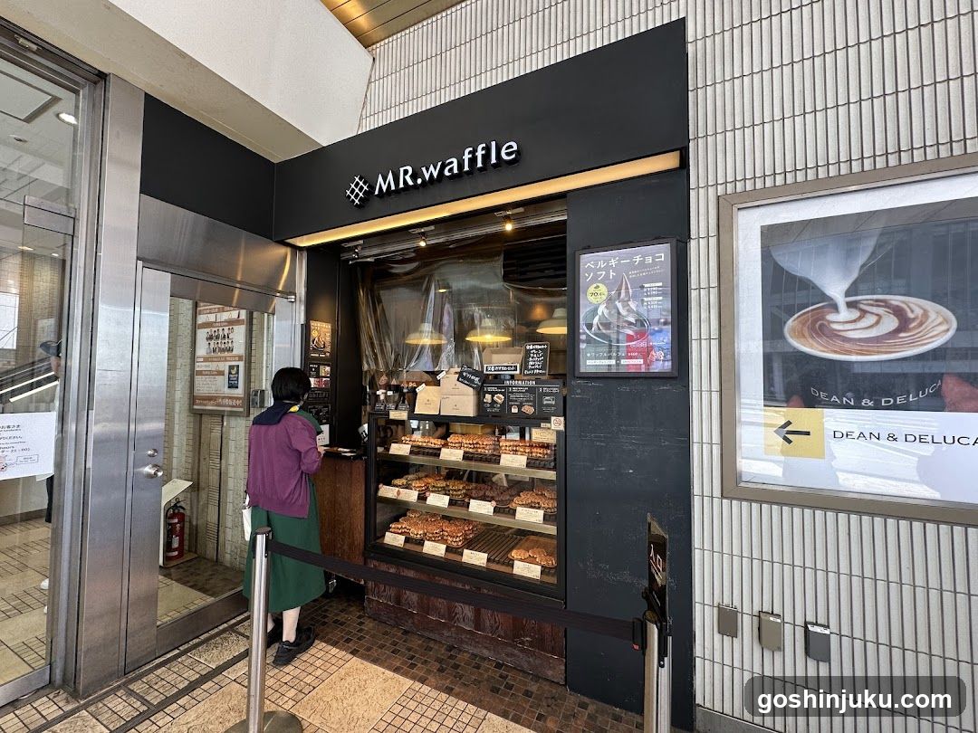 MR.waffle storefront