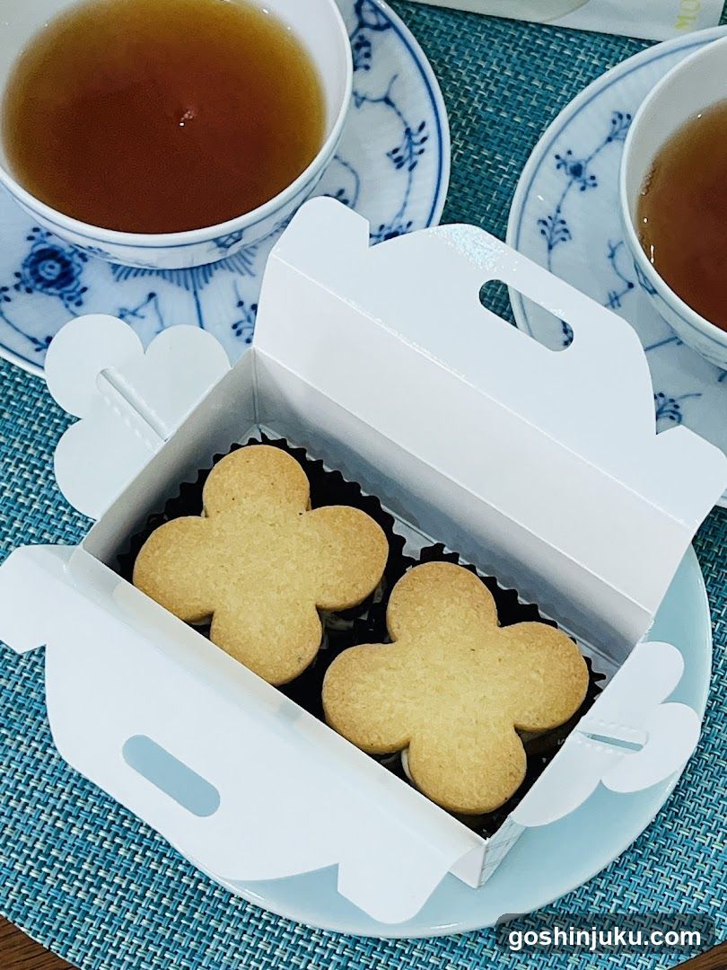Tea and Cookies