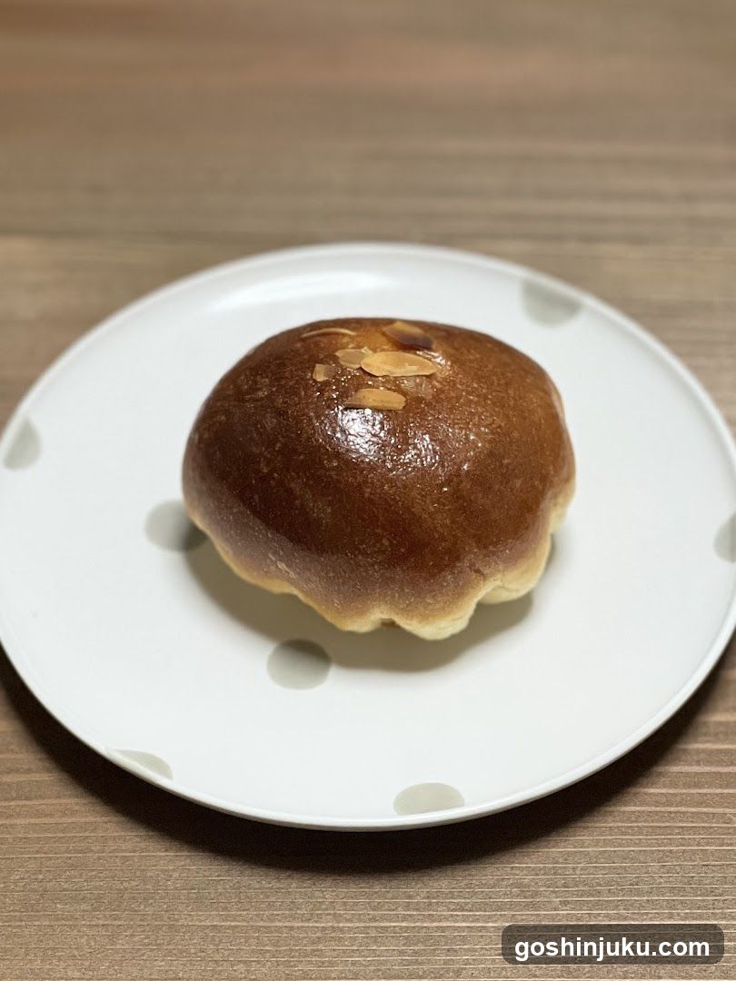 Almond Glazed Bun