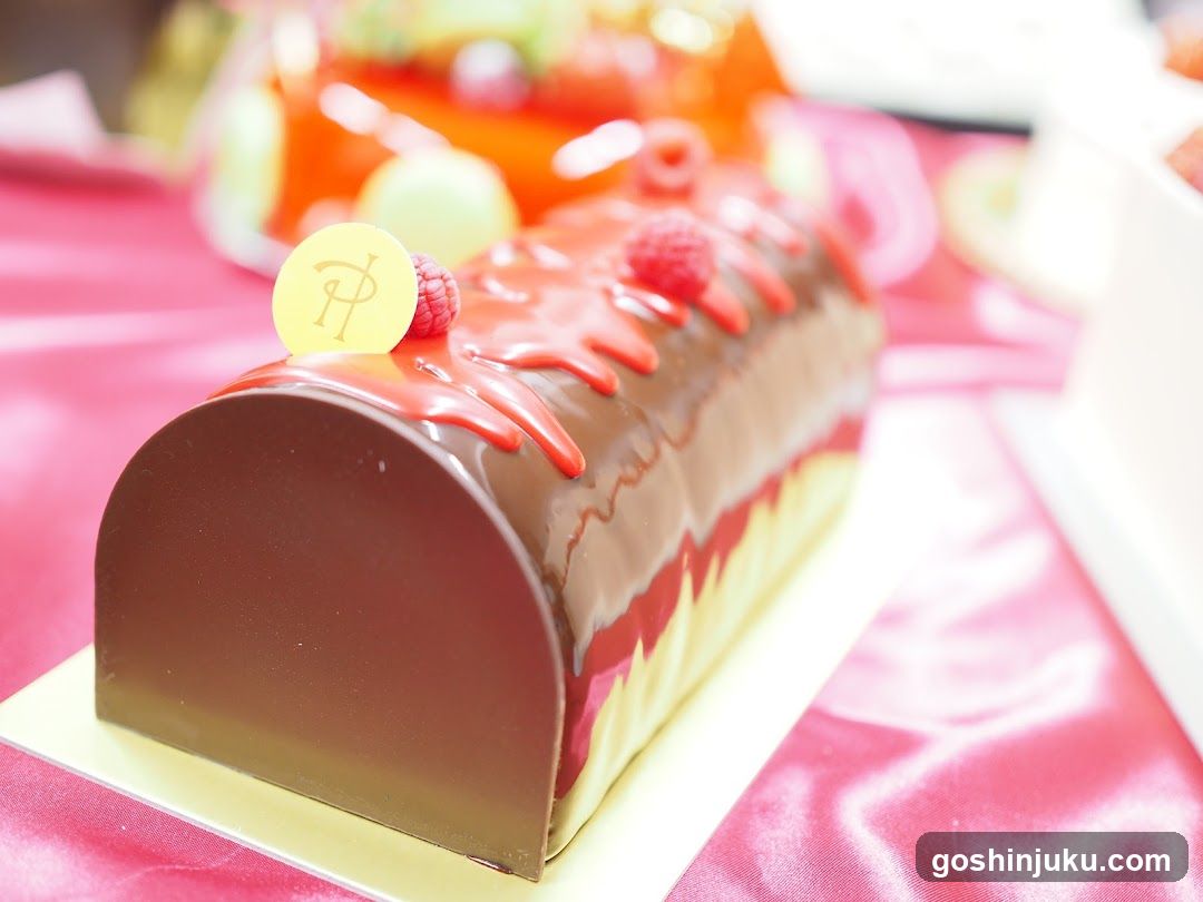 Chocolate Log Cake with Raspberry Topping