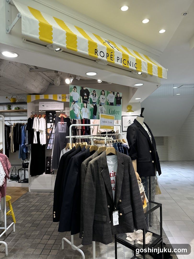 ROPÉ PICNIC Store Interior
