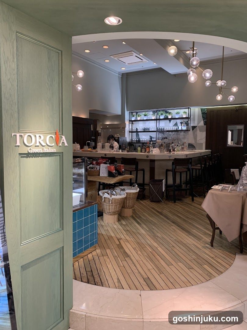 Interior of TOROIA Green Italian