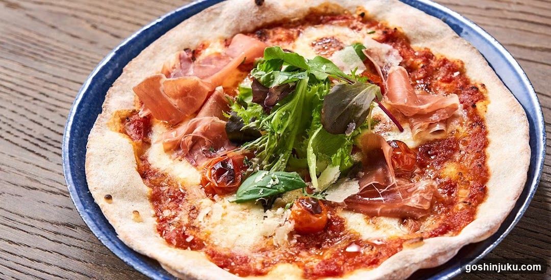 Pizza with Prosciutto and Arugula