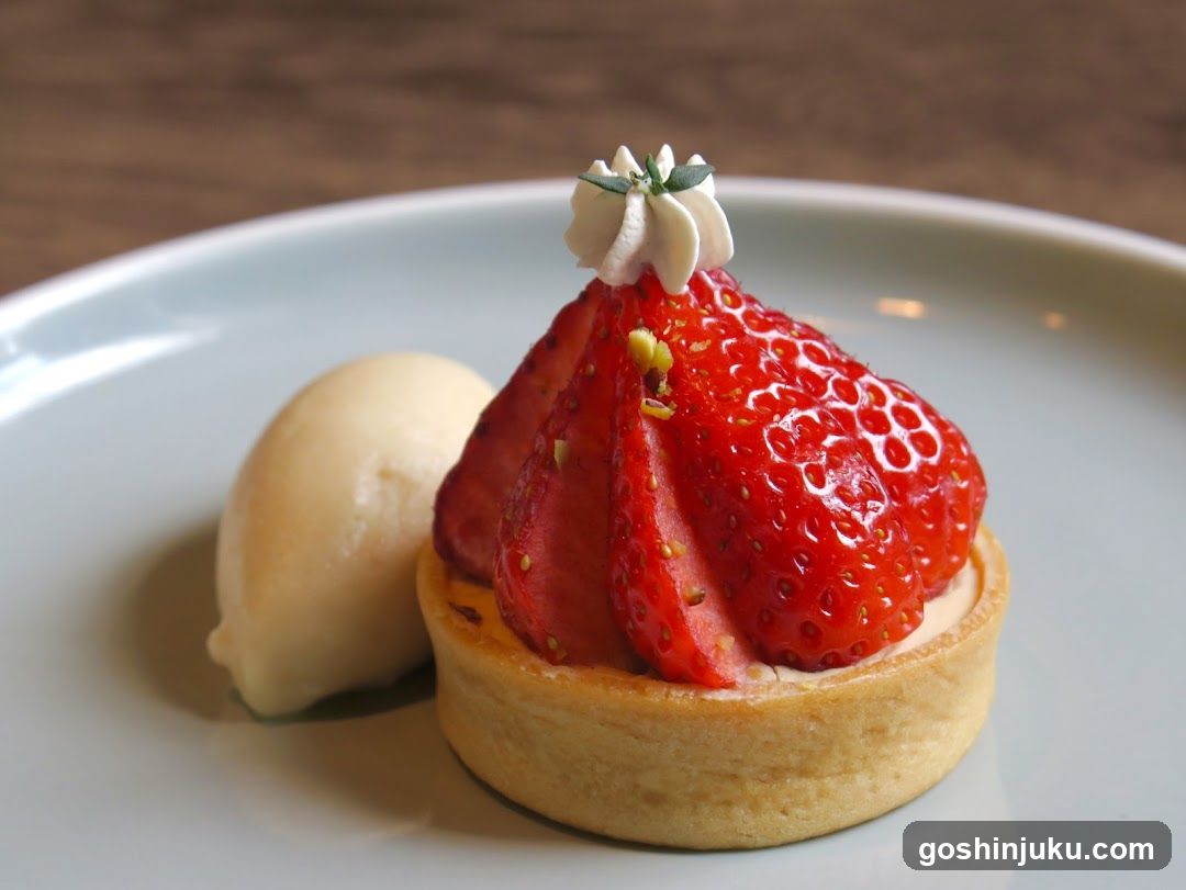 Strawberry Tart with Cream