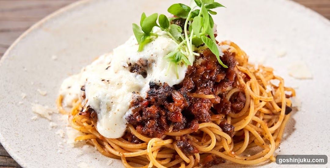 Spaghetti with Meat Sauce and Cream