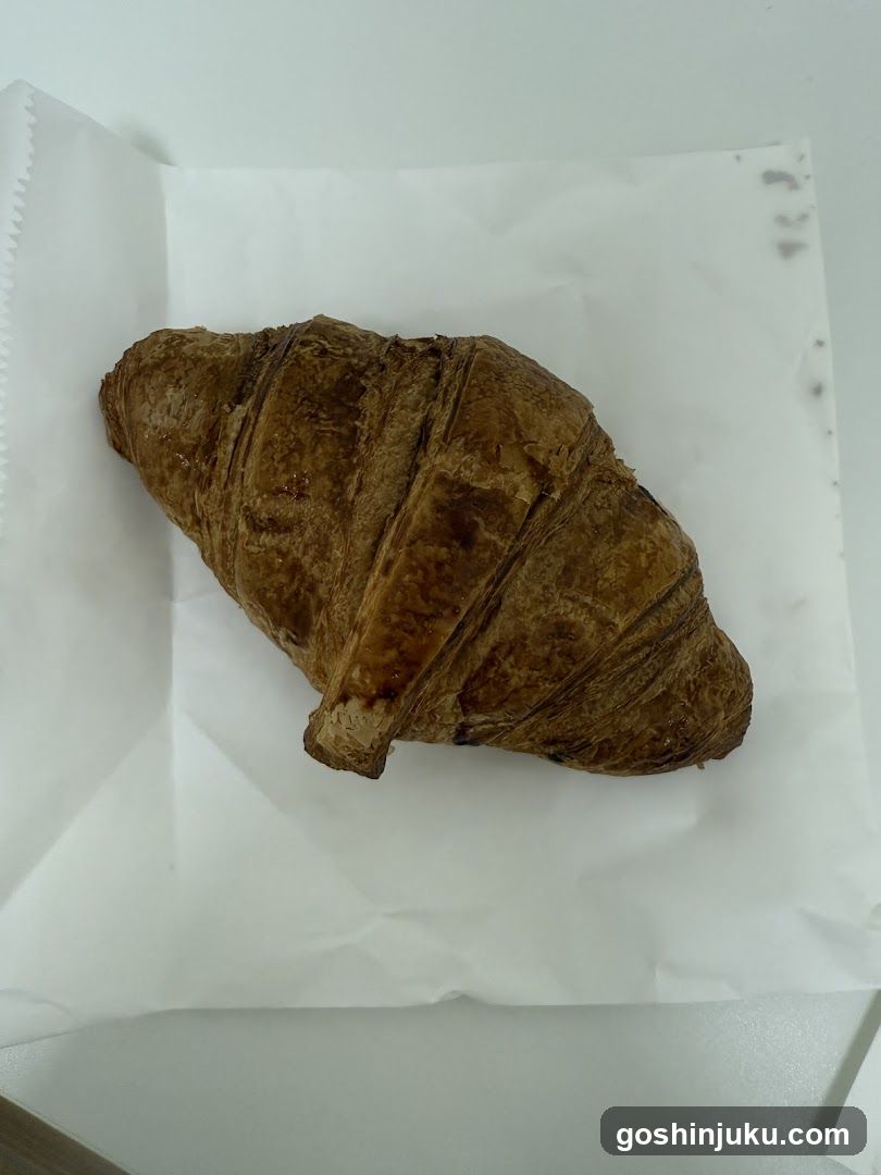 Croissant on Paper