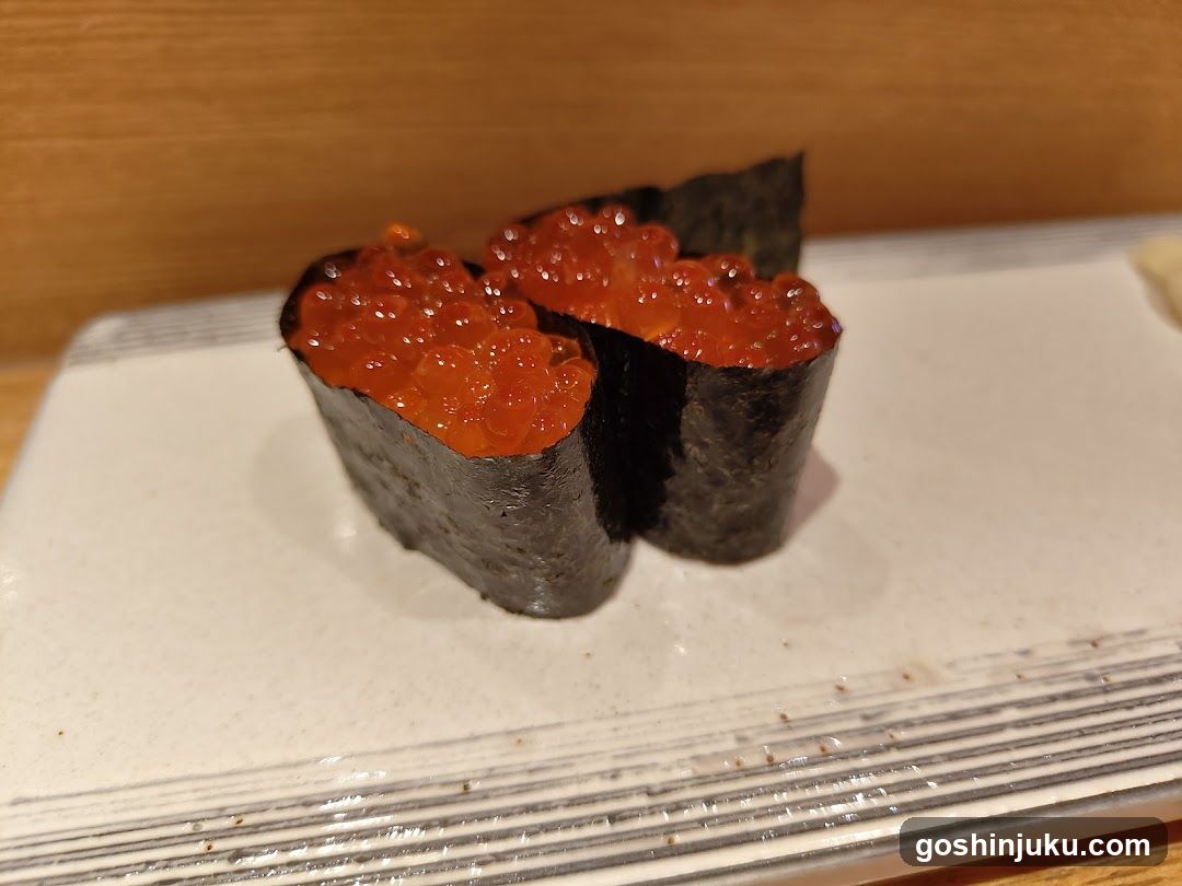Sushi with roe