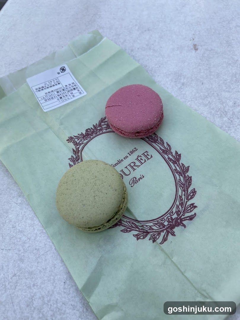 Macarons on Packaging