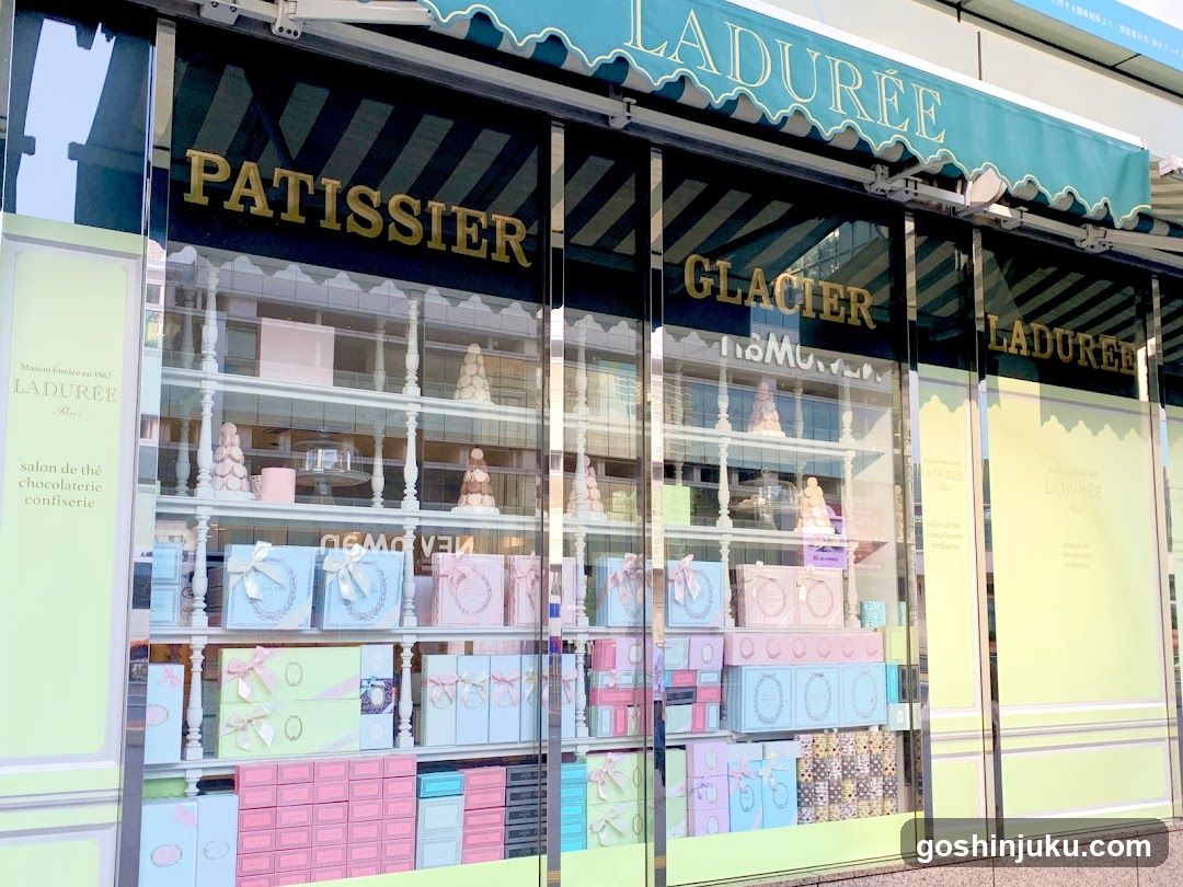 Ladurée Shop Front