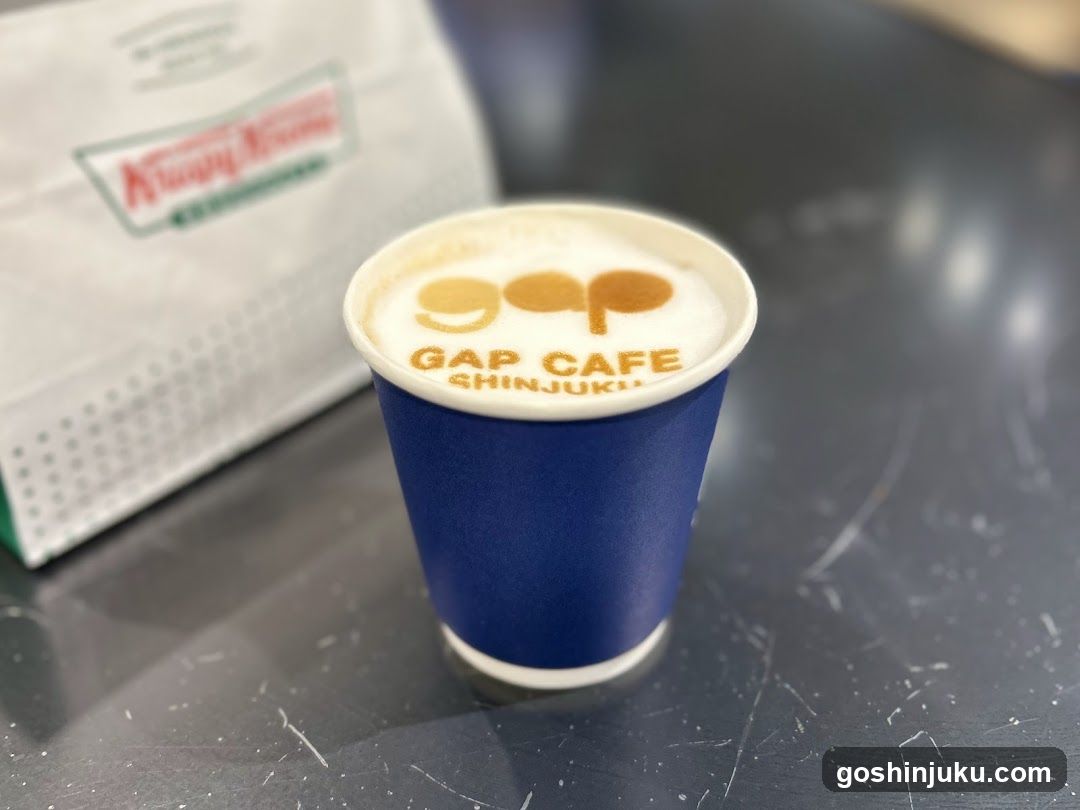GAP Cafe Shinjuku Latte Art