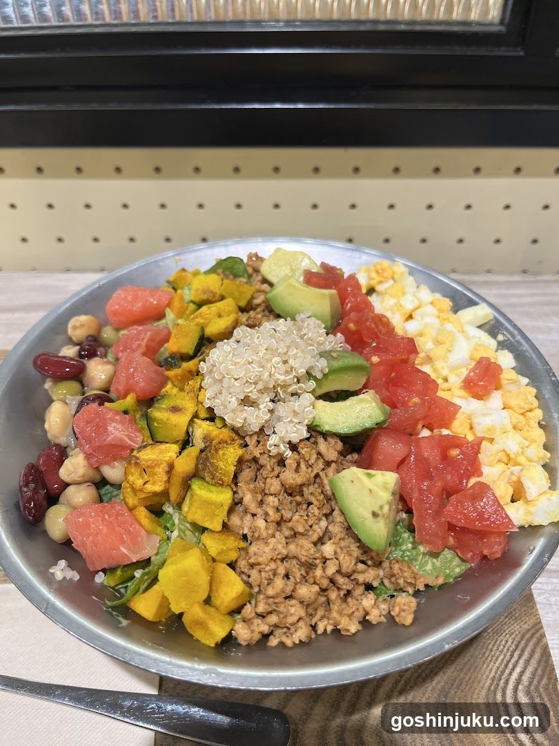 Healthy Bowl with Quinoa and Avocado