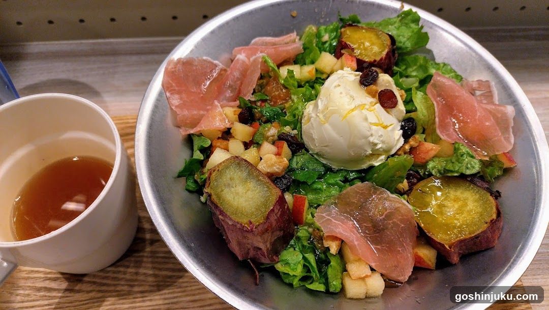 Salad with Prosciutto and Roasted Sweet Potato