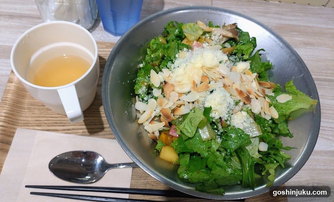 Salad with Almonds and Dressing