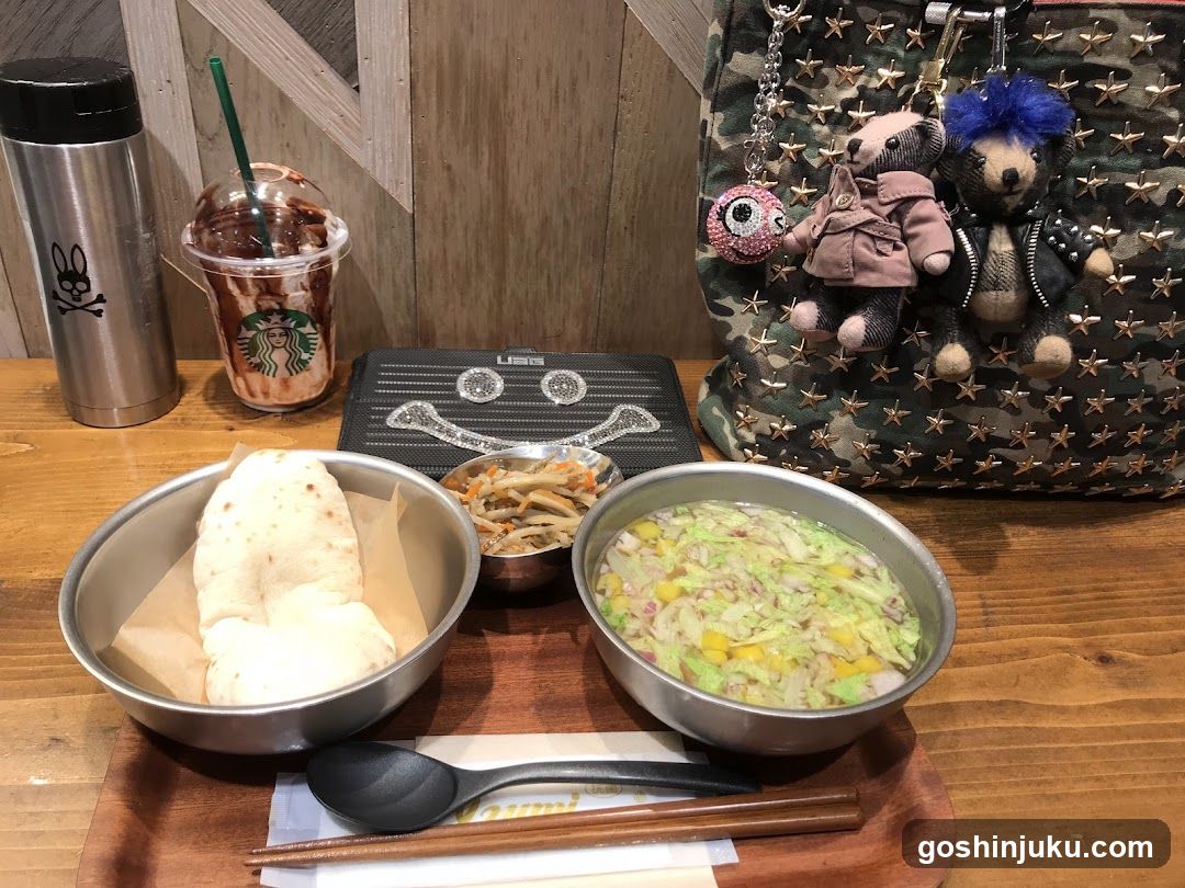 Lunch with Starbucks and accessories
