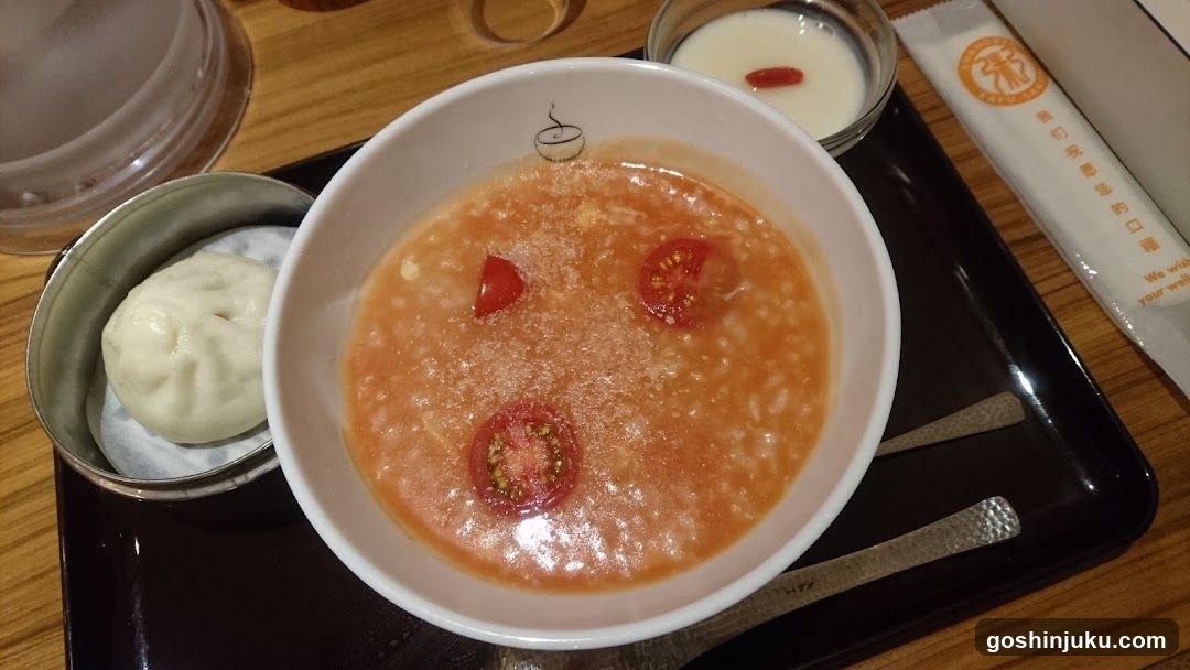 Breakfast Bowl with Tomato Porridge and Bun