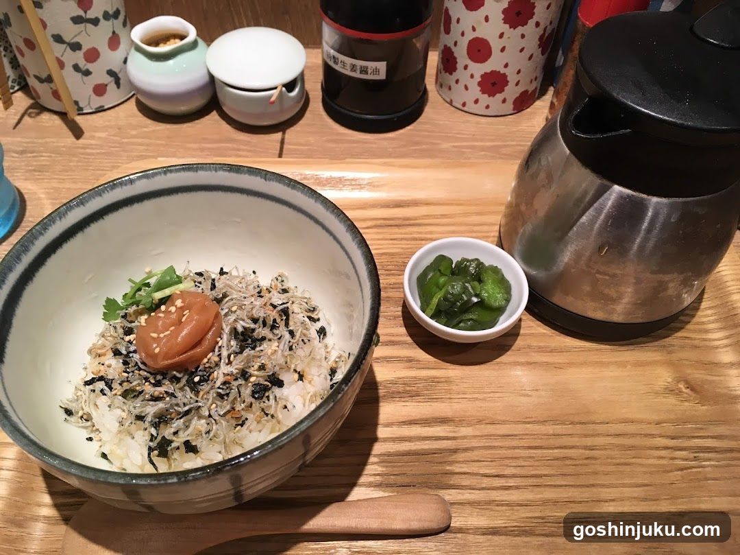 Rice Bowl with Tofu and Seaweed