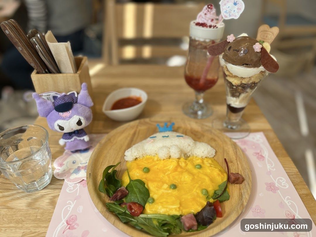 Dessert and Omelette Meal with Plush Toys