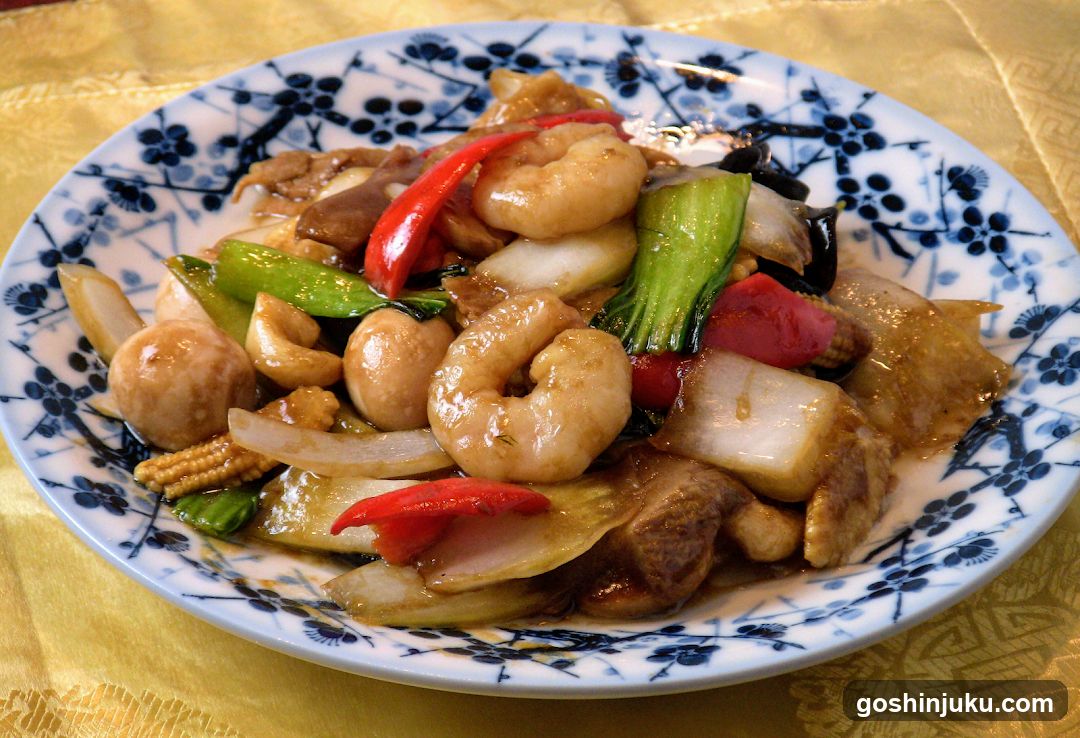 Stir-fried Shrimp with Vegetables and Meatballs