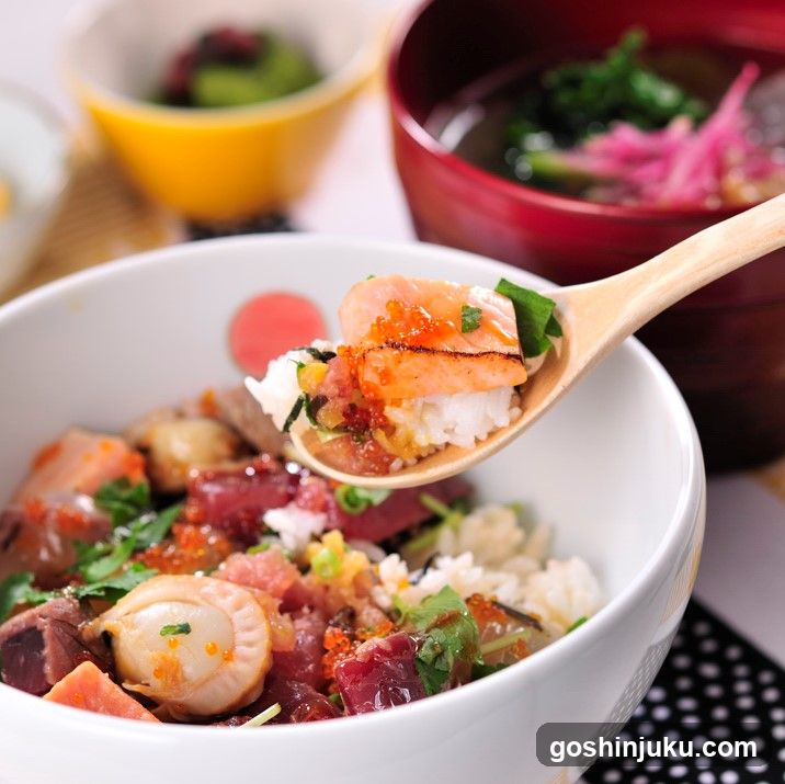 Sushi Bowl with Salmon and Tuna