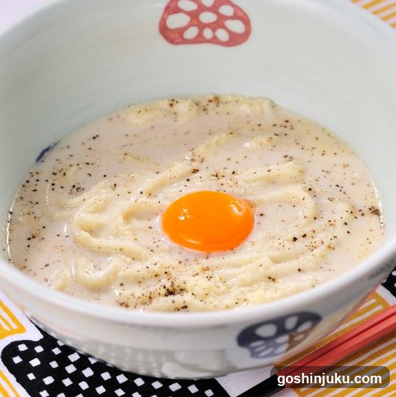 Creamy Egg Soup with Black Pepper