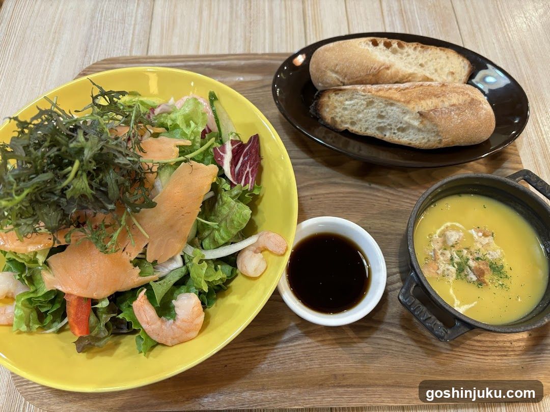 Salad and Soup Meal
