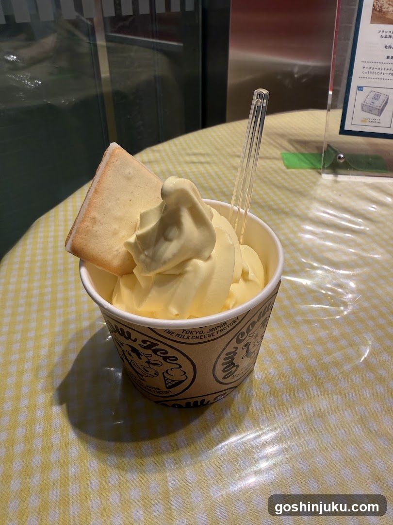 Soft-serve ice cream with biscuit