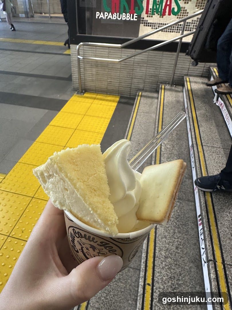 Handheld Dessert with Cake and Cream