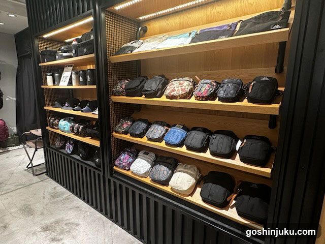 BAG DISPLAY IN STORE