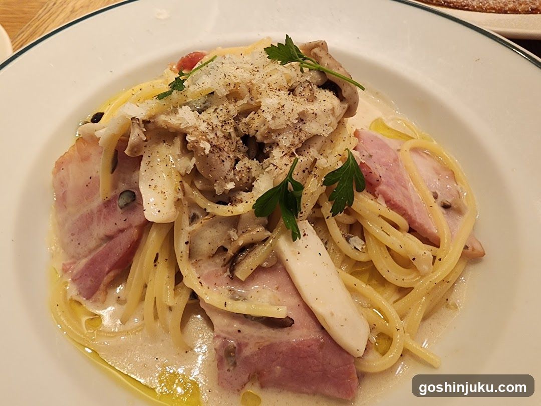 Pasta with Creamy Sauce and Ham