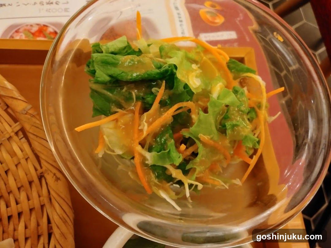 Salad Bowl with Dressing