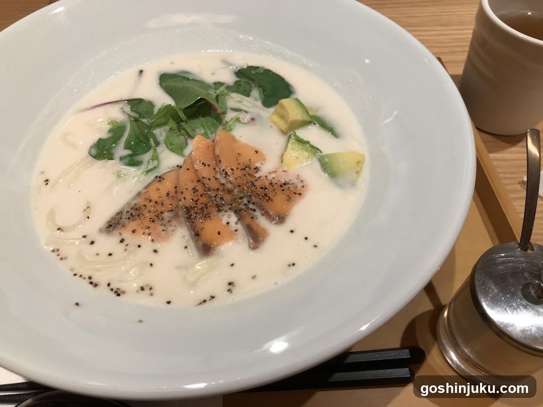Creamy Soup with Salmon and Avocado