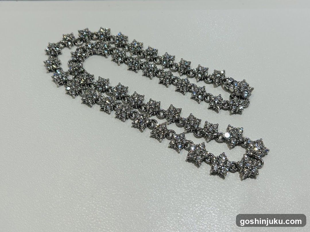 Star-shaped Crystal Chain