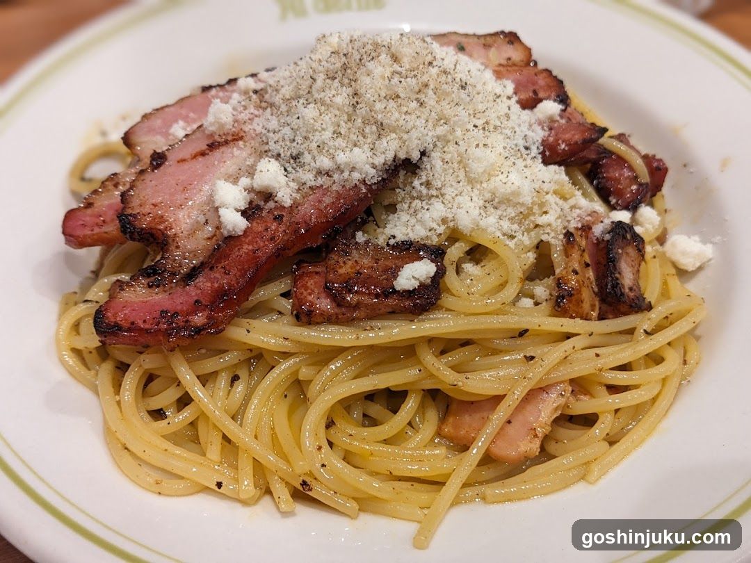 Spaghetti with Bacon and Cheese
