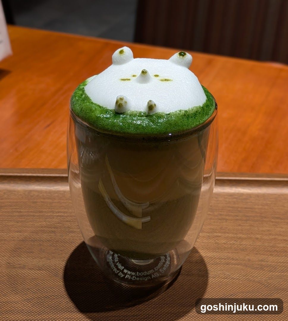 Matcha Latte with Bear Foam Art
