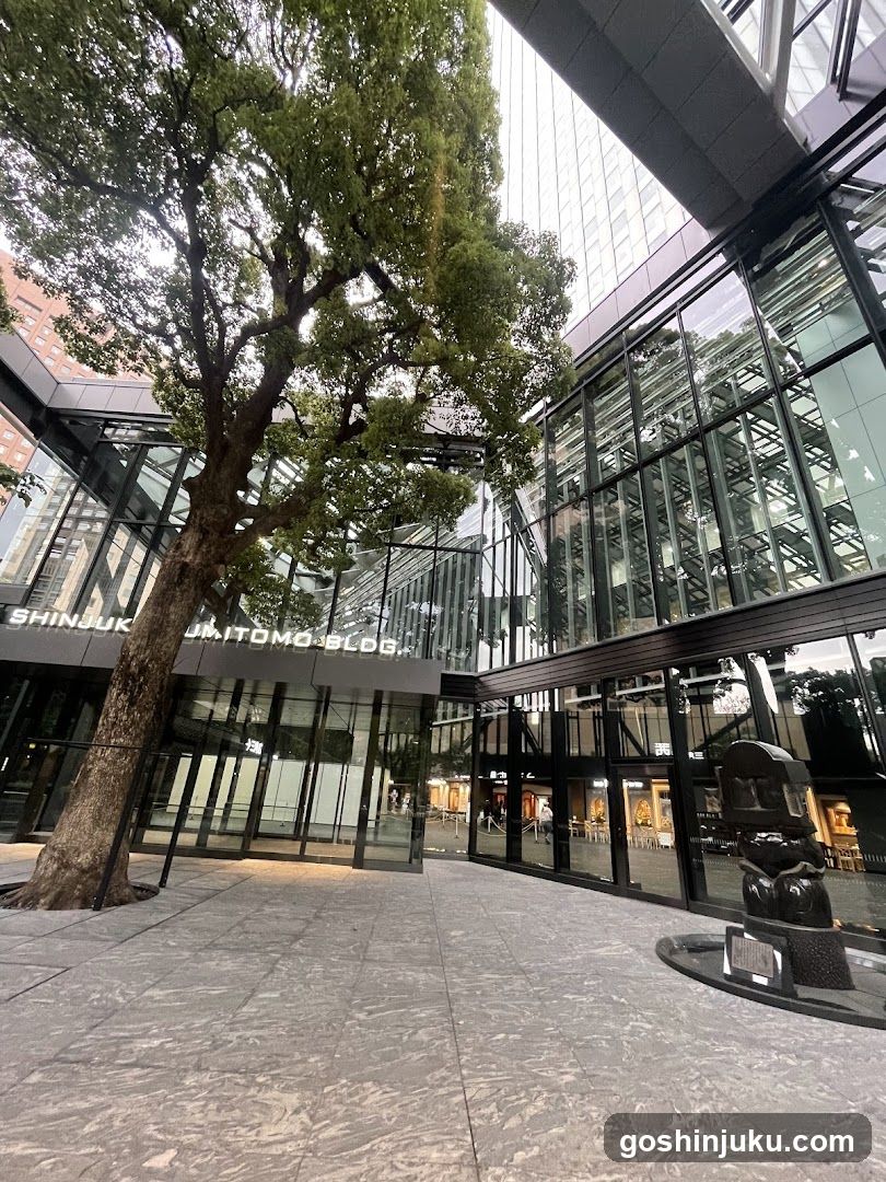 Shinjuku Itomo Bldg Exterior