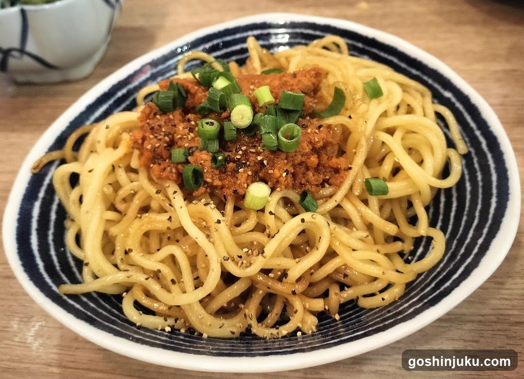 Spicy Noodles with Minced Meat and Scallions