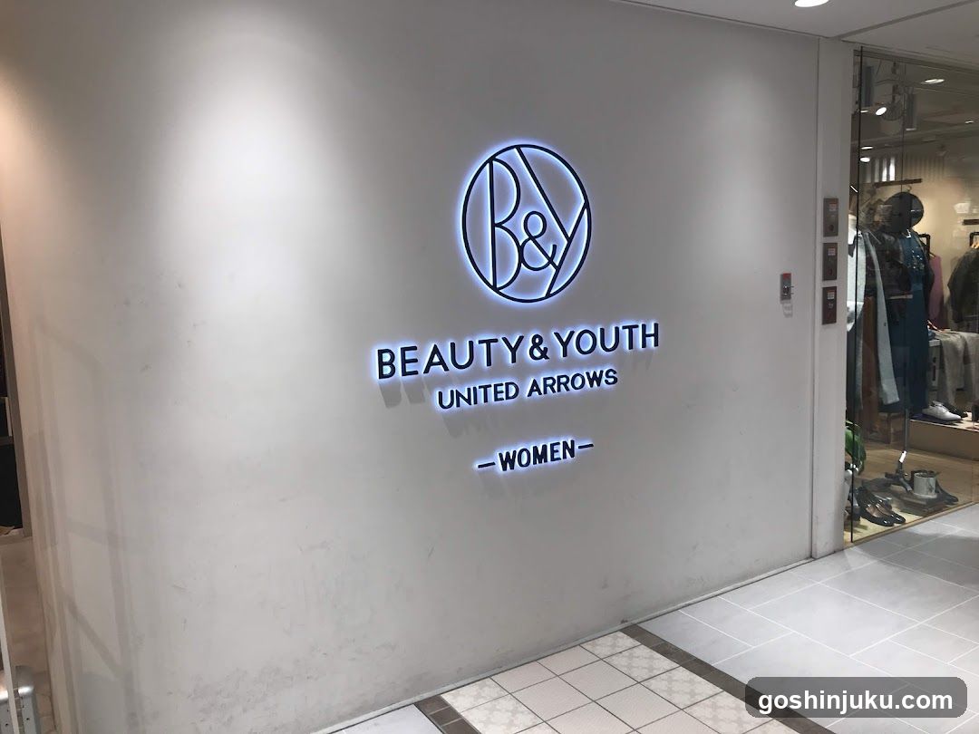 Beauty & Youth United Arrows - Women Storefront