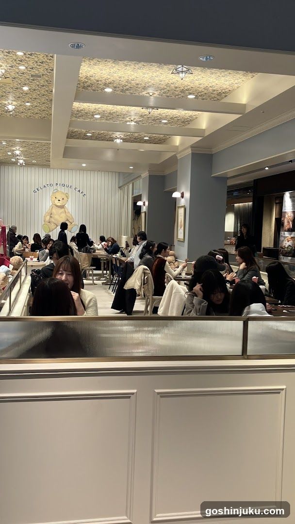 Gelato Pique Cafe Interior