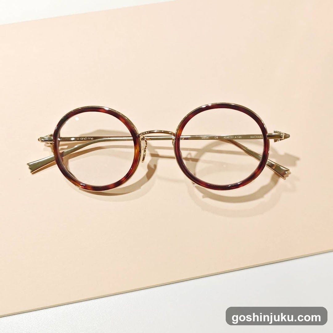 Round Eyeglasses with Tortoiseshell Frame