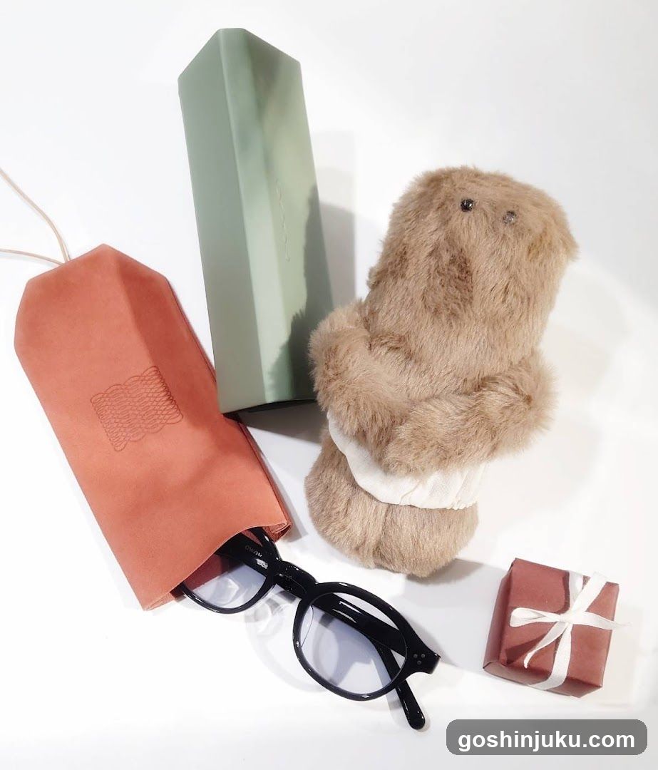 Product Display with Accessories and Gift