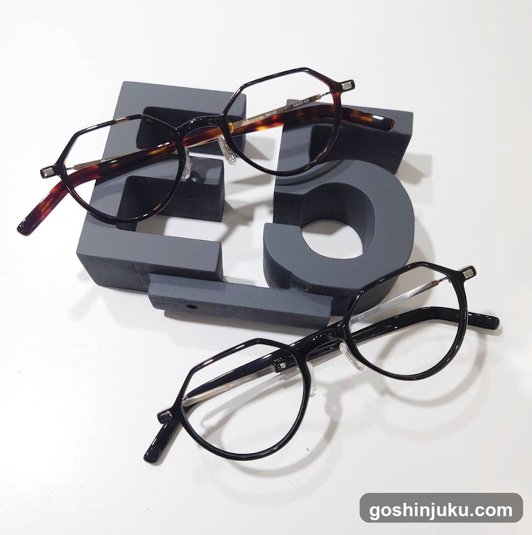 Eyeglasses Display
