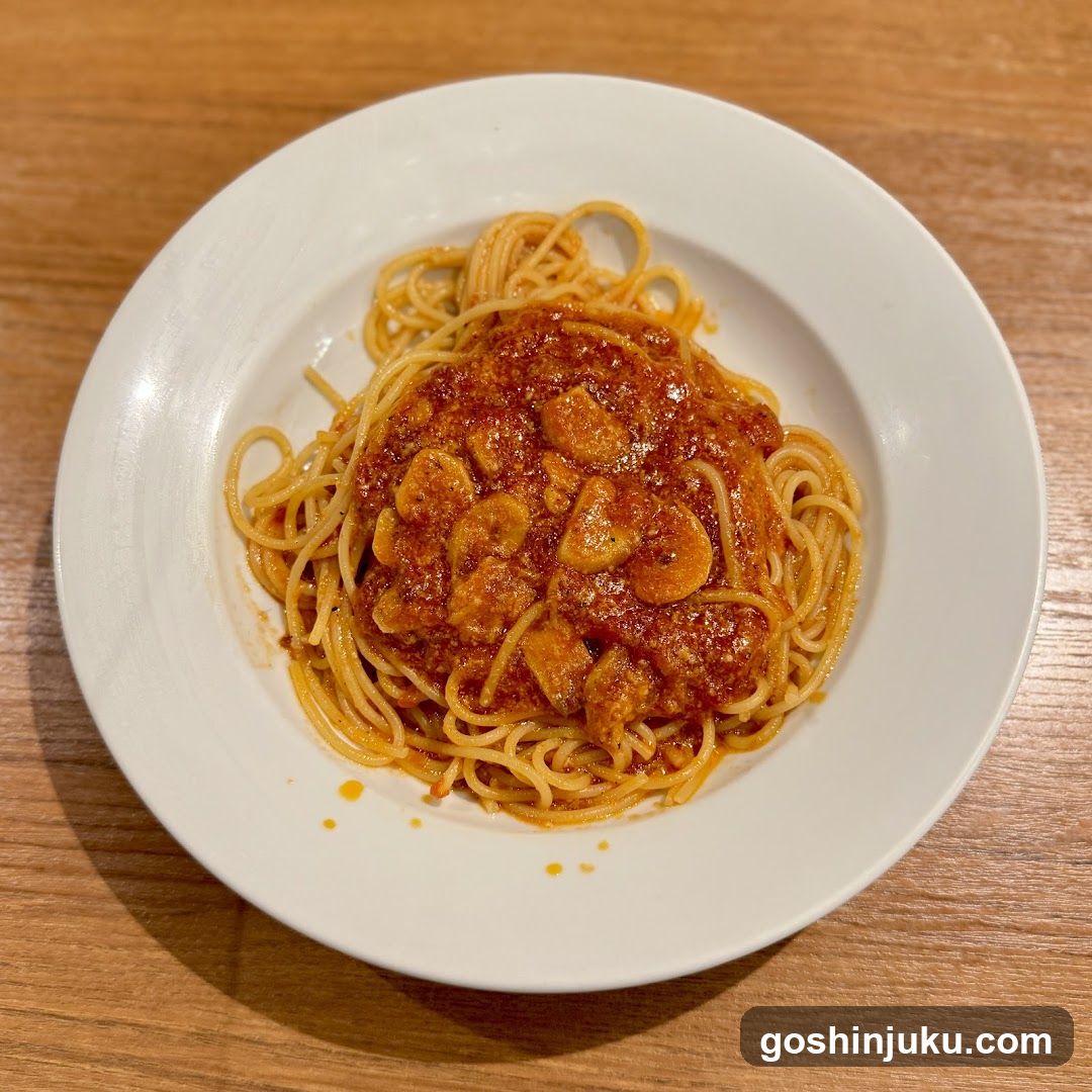 Spaghetti with Tomato Sauce and Garlic