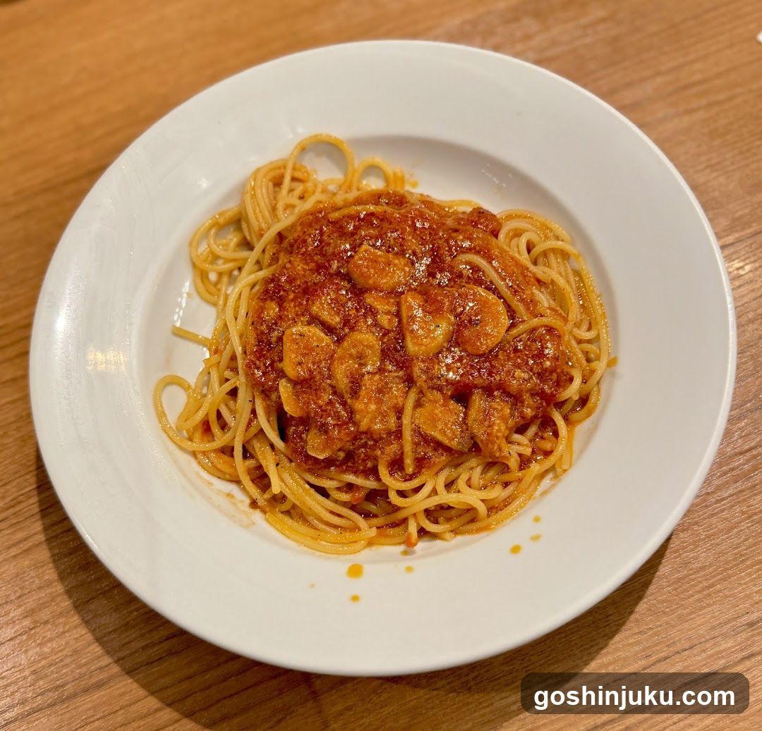 Spaghetti with Tomato Sauce and Garlic