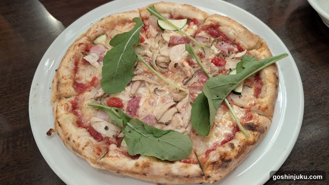 Pizza with Arugula and Mushrooms