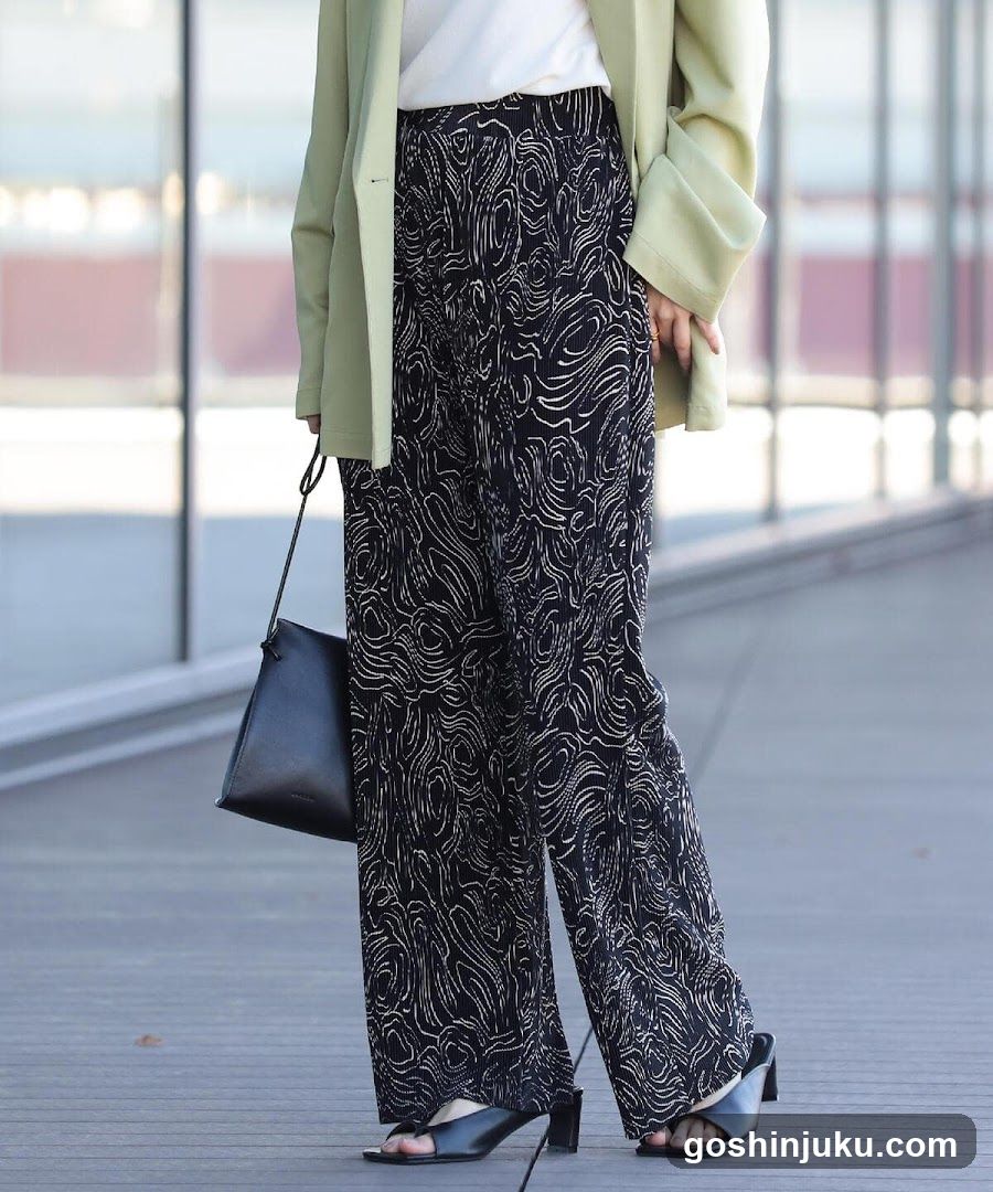 Fashion Outfit with Patterned Trousers