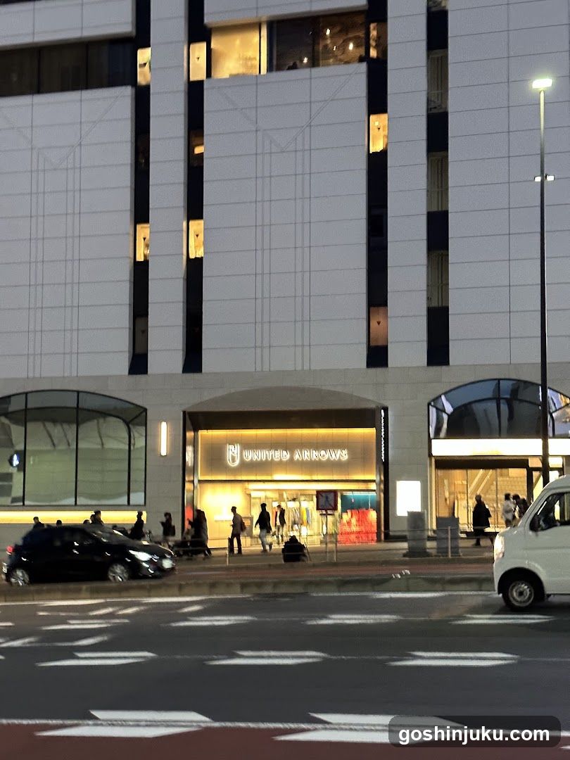 UNITED ARROWS