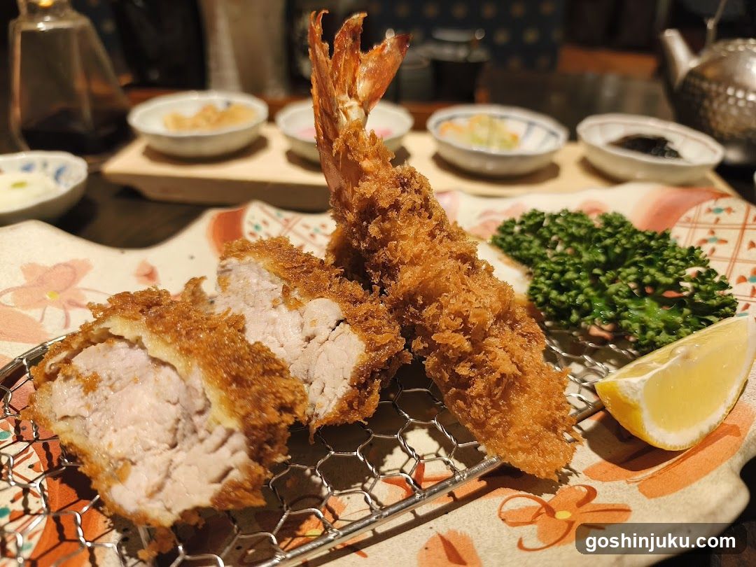 Fried Shrimp and Pork Cutlet with Lemon Wedge