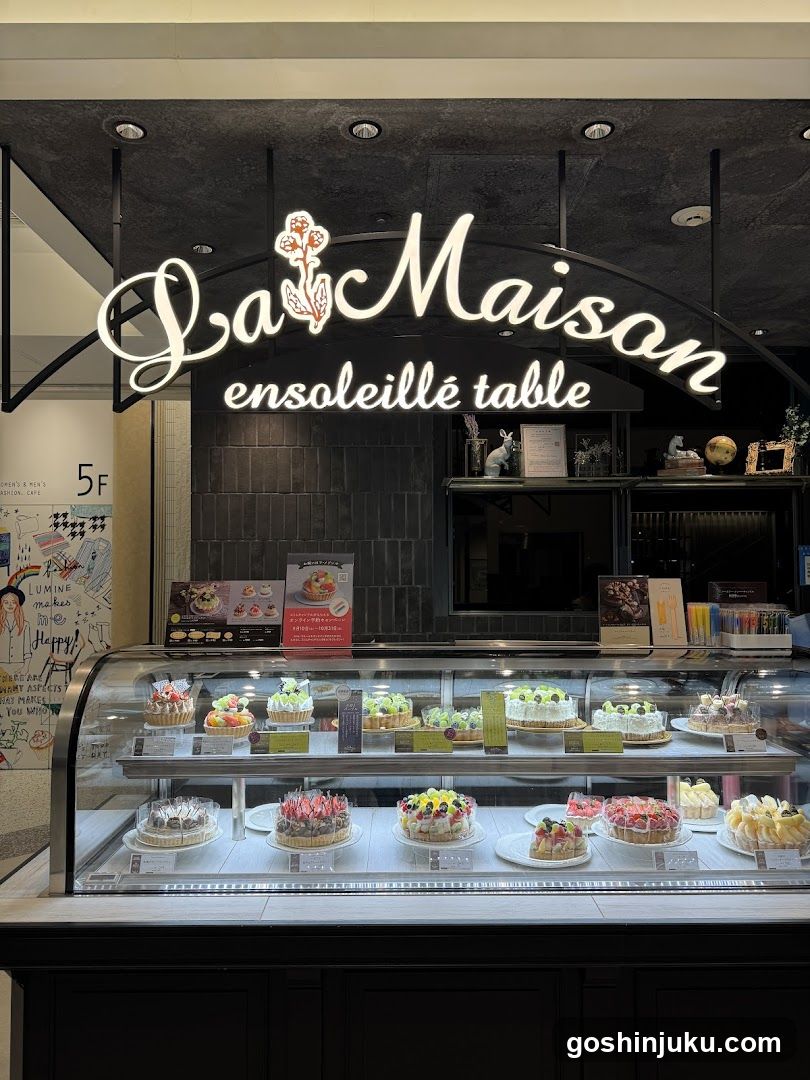La Maison Ensoleil Table