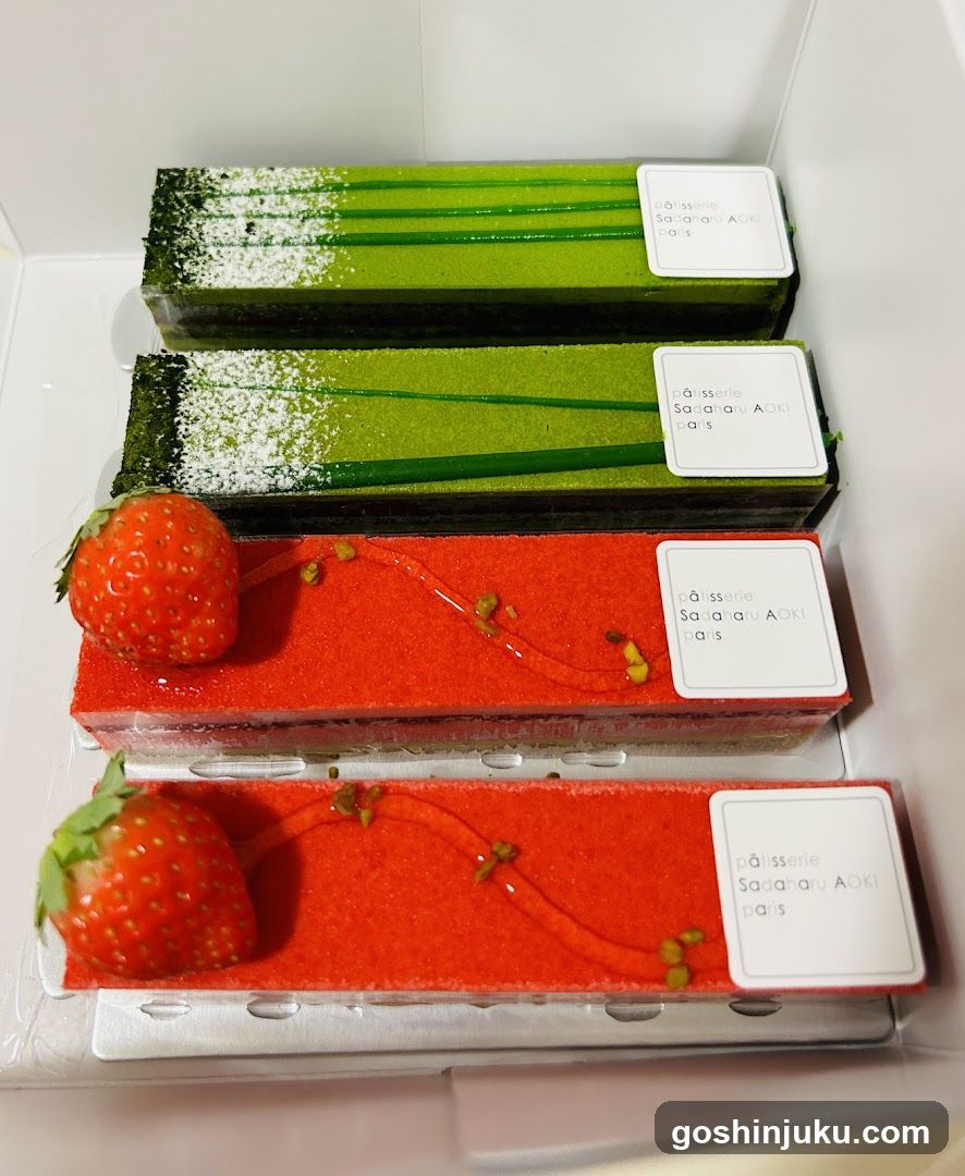 Matcha and Strawberry Cakes